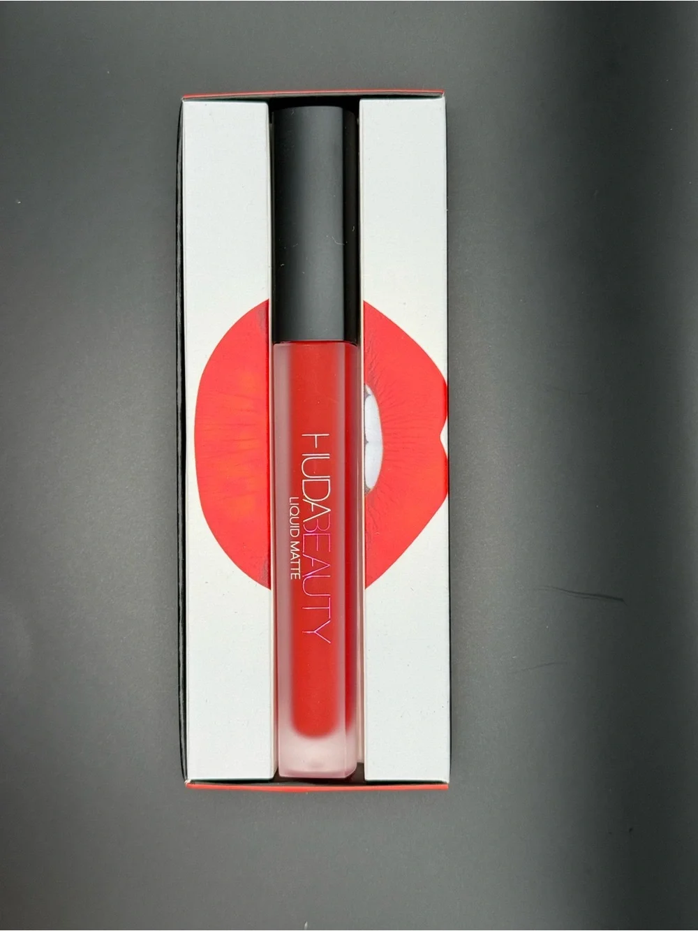 HUDA BEAUTY Liquid Matte Lipstick —